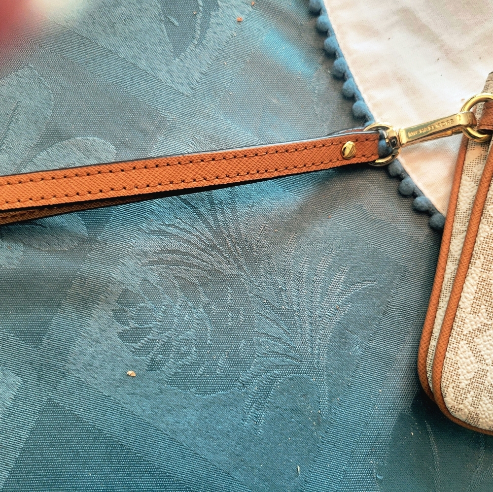 Michael Kors Cream & Tan M K Wristlet - Picture 7 of 8